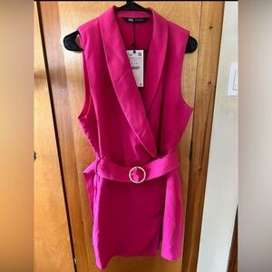 NEW ZARA WOMAN BUCKLE BELT
BLAZER FUCHSIA PINK JUMPER ROMPER